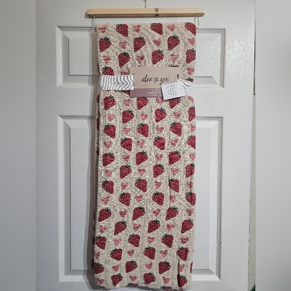 Alex & Zoe Hearts & Strawberries Oversized Decorative Throw  50" x 70" - Picture 1 of 4